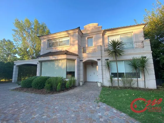 Venta Casa Barrio Septiembre 