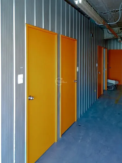 Mini Bodega En Arriendo Edificio Comercial De Santiago