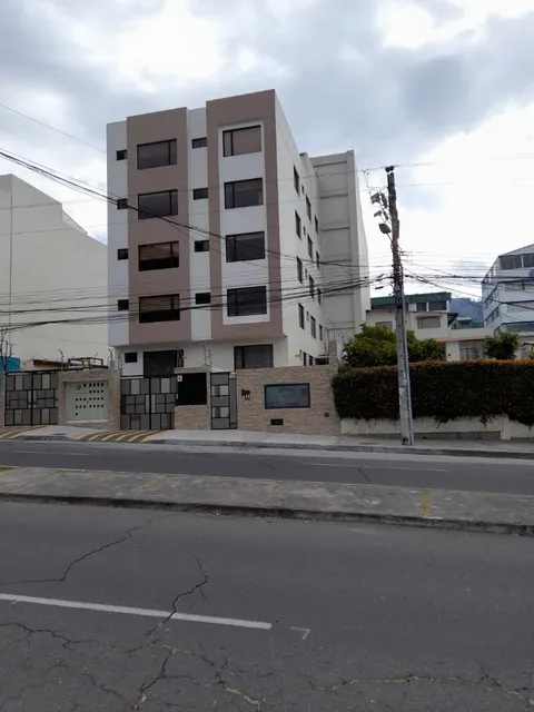 Precio Bomba: Hermoso Departamento. En Quito Norte