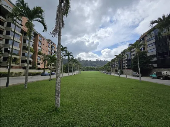 Se Vende Apto 260m² 3h+s/4b+s/4e La Lagunita