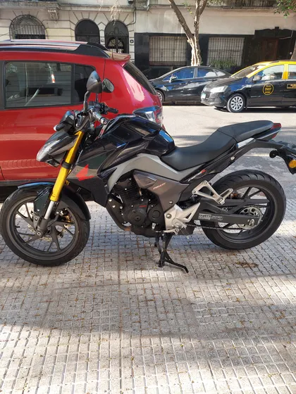 Moto Honda Cb 190 14.100 Km Único Dueño