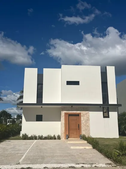 Vendo Villa En Playa Nueva Romana Res. Garden Village
