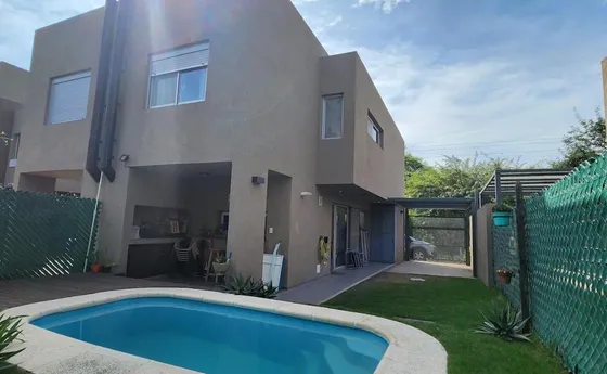 Alto Warcalde: Venta Dúplex  / 2 Dormitorios
