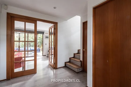Casa En Arriendo De 4 Dorm. En Vitacura
