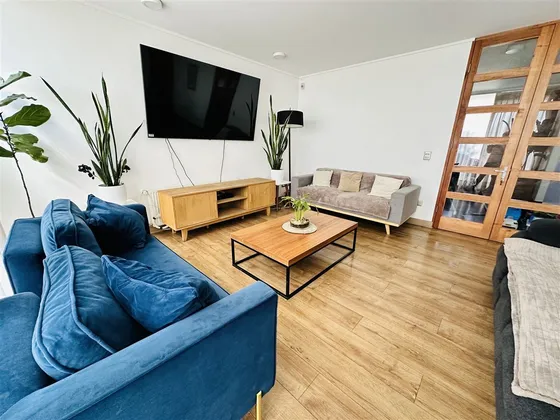Casa En Arriendo De 5 Dorm. En Peñalolén