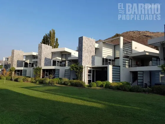 Departamento En Venta En Colina, Townhouse Chicureo