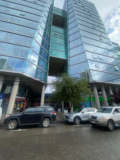 Arriendo Amplio Local Comercial, Centrico Y Muy Iluminado