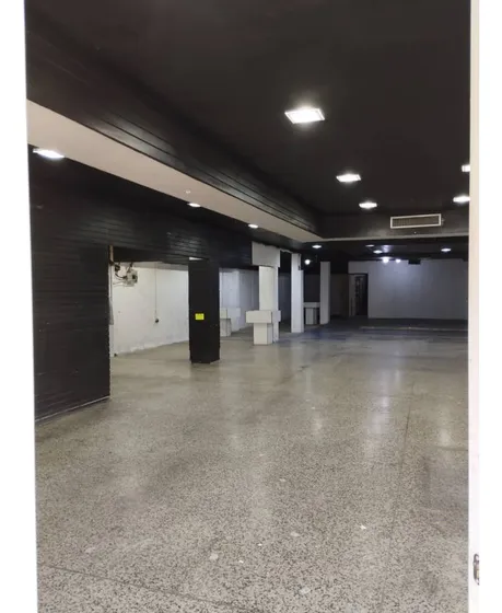 Re/max Abba Ofrece En Puerto La Cruz, Local Comercial En Alquiler.