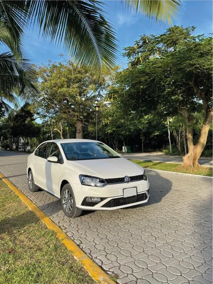 Volkswagen Vento 1.6 Comfortline Tiptronic