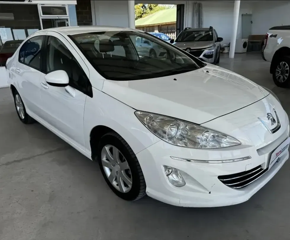 Peugeot 408 2.0 Allure 143 cv