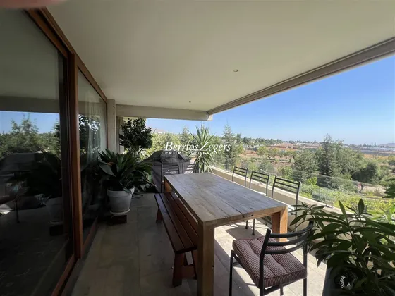 Departamento En Venta De 4 Dorm. En Las Condes