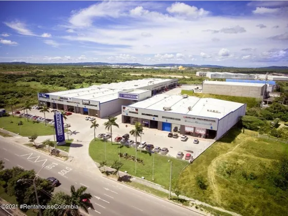 Comercial En  Cordialidad Rah Co: 25-776