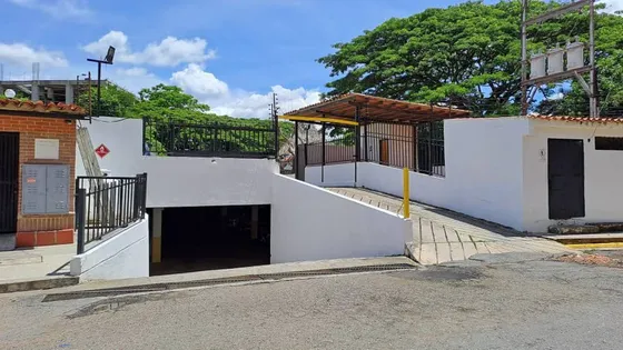 Hermoso Townhouse Amoblado Villas Makarena Tazajal