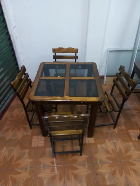 Desayunador Incluye 4 Sillas