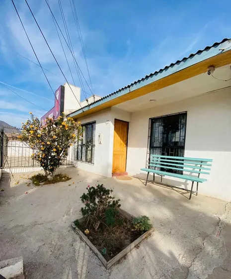 Casa En Venta - Avenida Cuatro Esquinas (177536)
