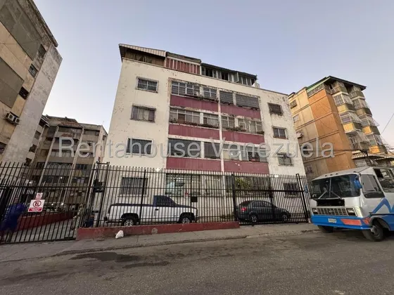 25-13478 Venta Apartamento En Impecables Condiciones, Remodelado