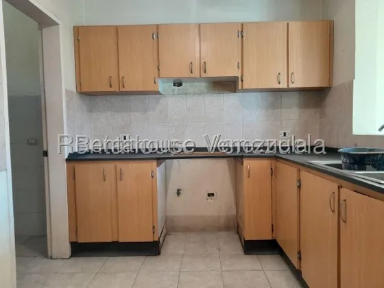 Daniela Linarez Vende Casas En Urbanizacion Privada De Cabudare Con Amplios Espacios Vigilancia Las 24 Horas Y Bellas Áreas Comunes Para El Disfrute Contactame!                                        