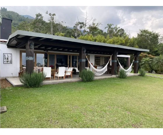 Increíble Casa Campestre Con Hermoso Lote. Código 57