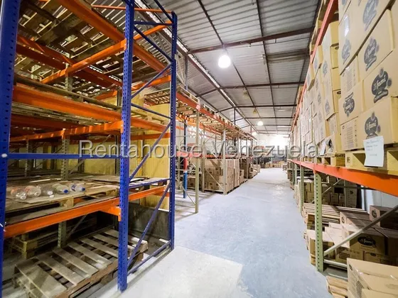 Galpón En Venta Zona Industrial La Naya, Caracas. 25-23975 Yf