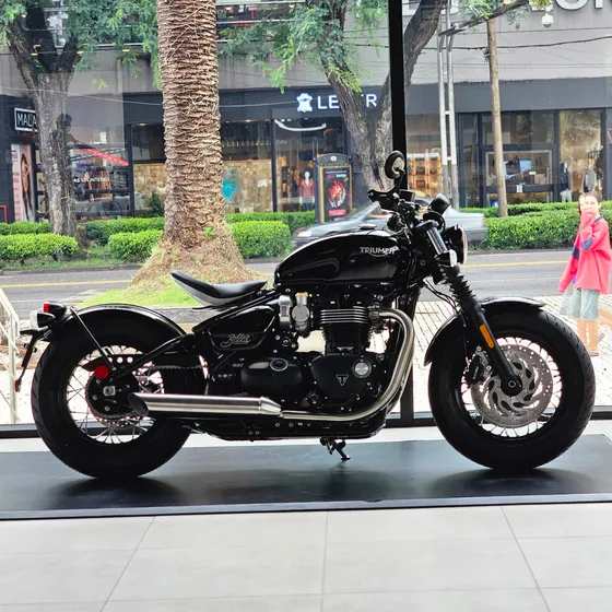 Triumph Bonneville Bobber Entrega Inmediata, Mejor Precio