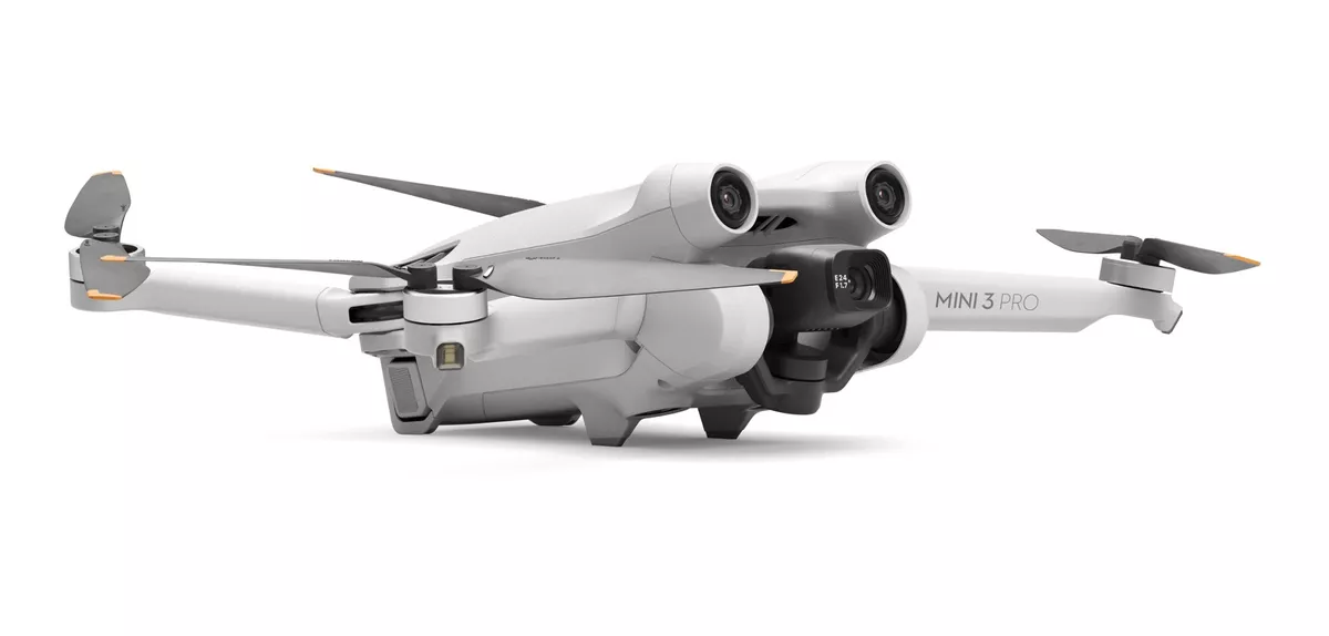 Imagen 3 de 5 de Mini drone DJI Mini 3 Fly More Combo Plus con cámara 4K gris 3 baterías
