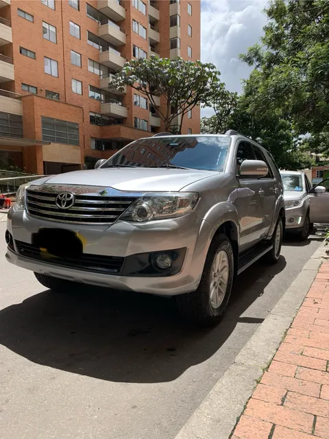 Toyota Fortuner 2.7l