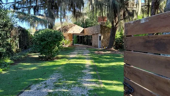 Casa Con Pileta Excelente Ubicación Funes