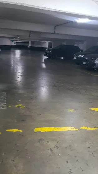 24 Horas 7 Días Por Semana - Estacionamiento - Merced 562