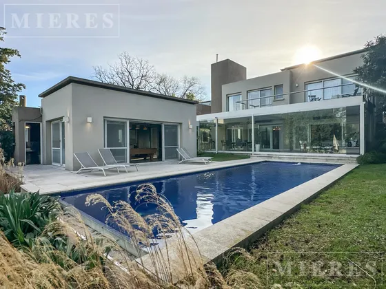 Casa En Venta En Olivos Golf Club