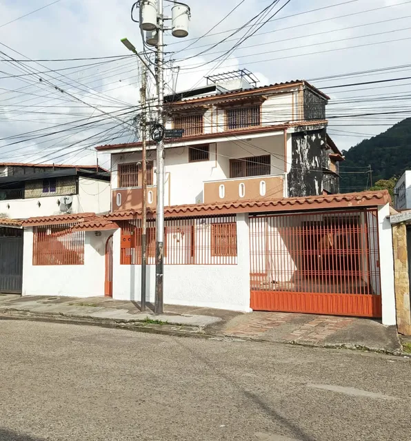 Casa En Venta Urbanización Táchira - La Rotaria