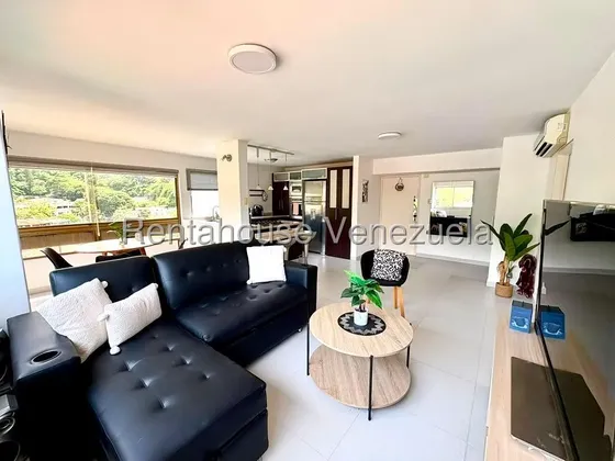 Apartamento En Alquiler, Urb. Colinas De Bello Monte