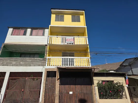 Propiedad Remodelada Ideal Para Empresa O Inversión.