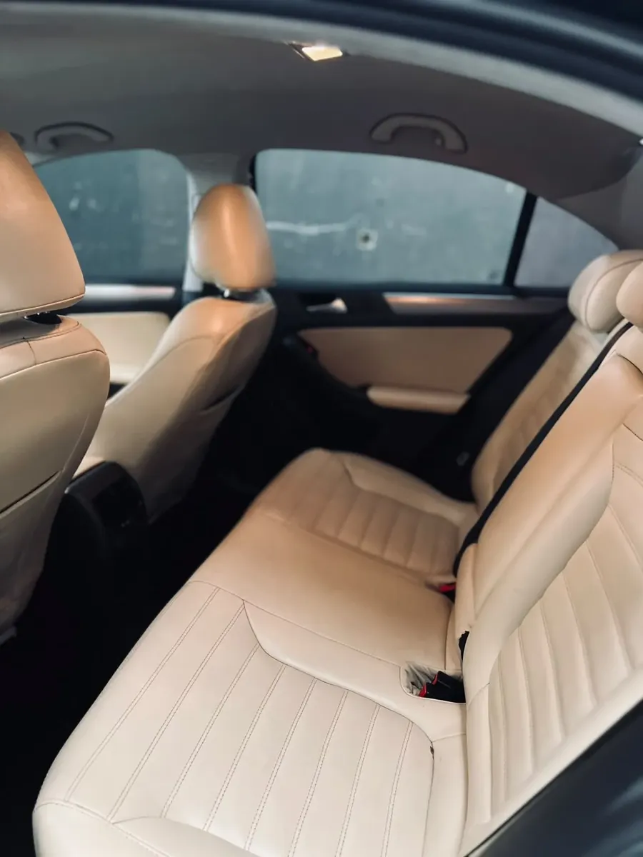 Volkswagen Jetta 2017 1.4 Tsi Comfortline 4p — foto 6