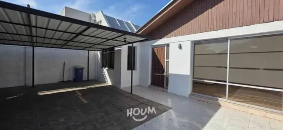 Casa En Venta De 4 Dorm. En La Florida (pje Cerrado)