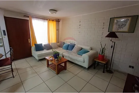 Amplia  Casa En Renca
