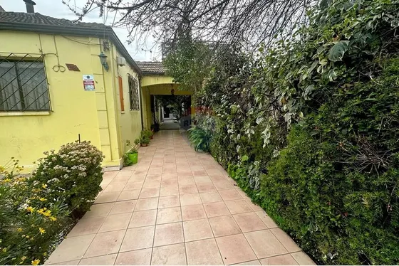 Casa  Con Gran  Terreno  Excelente Ubicación.