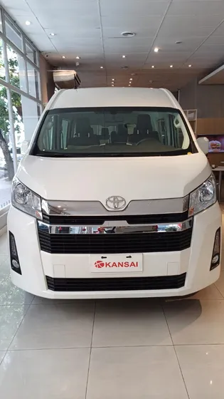 Toyota Hiace 2.8 Tdi Commuter 6at 14a