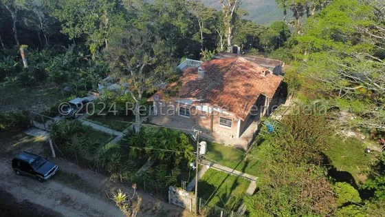 Francisco Rojas Norscia Rentahouse 24-22389 Vende Magnifica Casa En Agua Viva Terepaima, Con 3 Habitaciones Y 5 Banos, Rodeado De Areas Verdes En Pleno Clima De Montanas, Ideal Para El Retiro, Llama! 