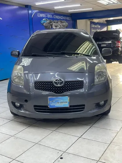 Toyota Yaris Yaris