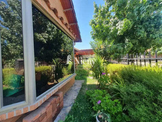 Casa En Venta De 4 Dorm. En Santa Catalina, Machalí