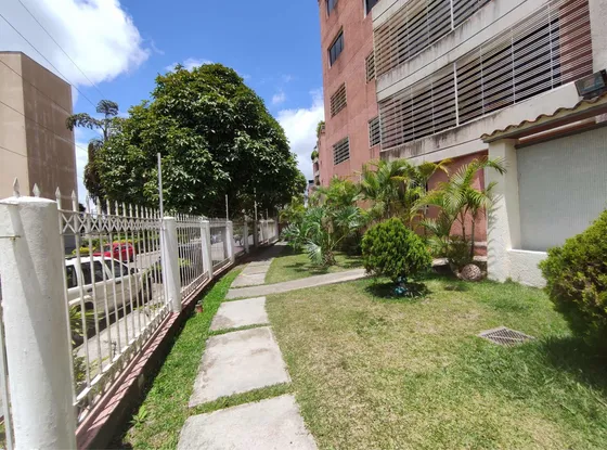 En Venta Amplio Y Moderno Apartamento Ubicado En Monte Bello Vista, Lomas De Urquia Llano Alto, Carrizal. Rz