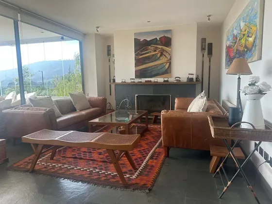 Departamento En Venta De 4 Dorm. En Marbella