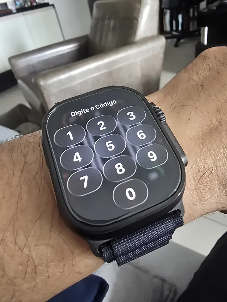 Apple Watch Ultra 3 GPS + Cellular • Caixa preta de titânio – 49