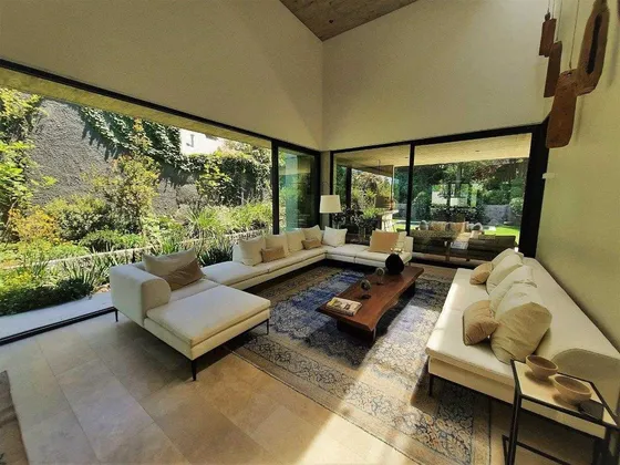 Seguridad, Elegancia Y Modernidad En Exclusivo Condominio 