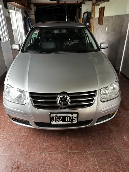 Volkswagen Bora 1.8 Highline T Tiptronic Cuero