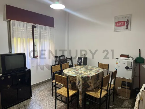 Departamento En Venta De 1 Dormitorio Cerca Del Mar San Clemente