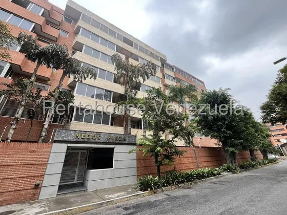 Se Vende Apartamento Urb. Campo Alegre 25-13066 Rl