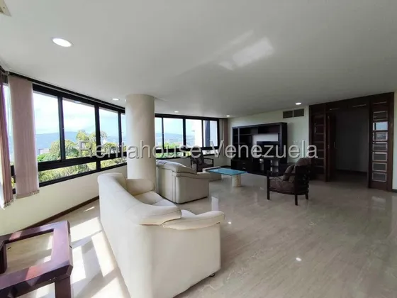 Lujoso Apartamento Remodelado En Altamira Con Amenidades. #25-24140