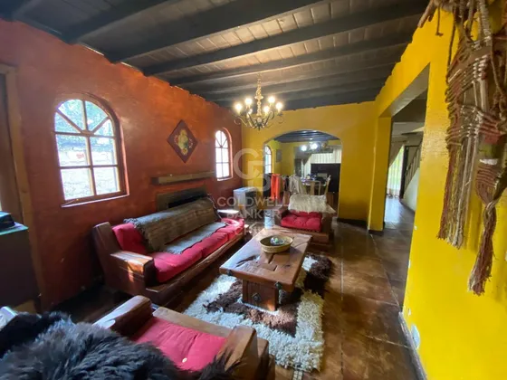 Casa Con Gran Terreno En La Reina