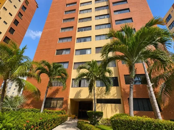 Se Vende Apartamento De 51 M2 , C.r. Ias Palmeras Lecheria Anzoategui